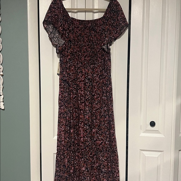 Terra & Sky Flutter Sleeve Midi Dress - Picture 9 of 9